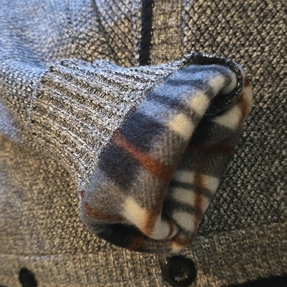 Gray Sweater with fleece lining - Picture 6 of 9